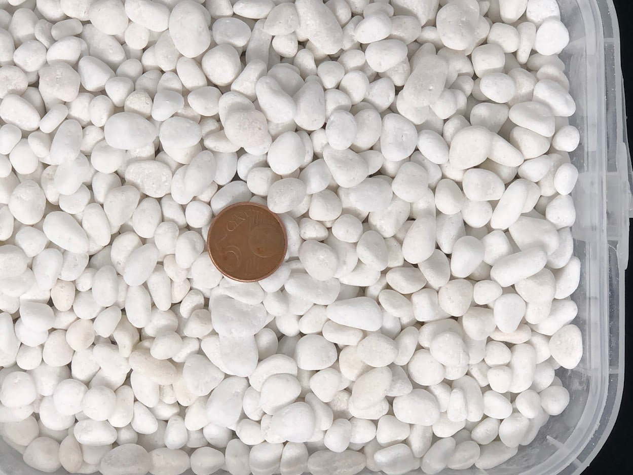 Pure white resin pebble