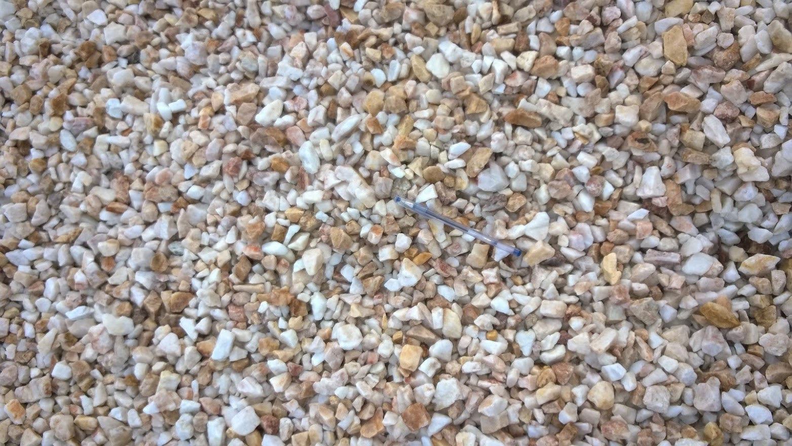 Cuzcurrita quartz gravel