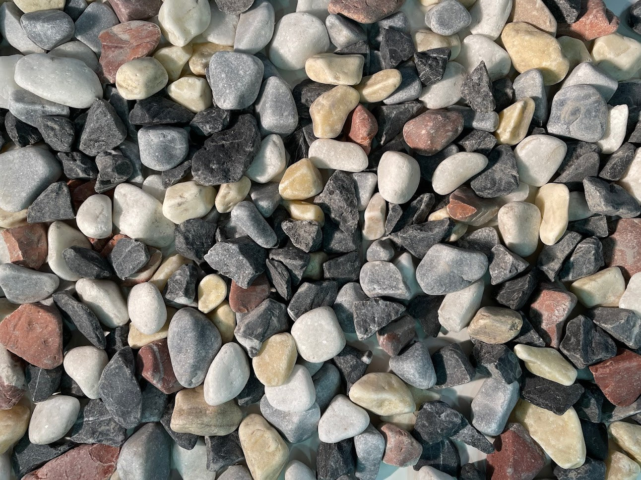 Mehrfarbiger Mix Lava Pebble