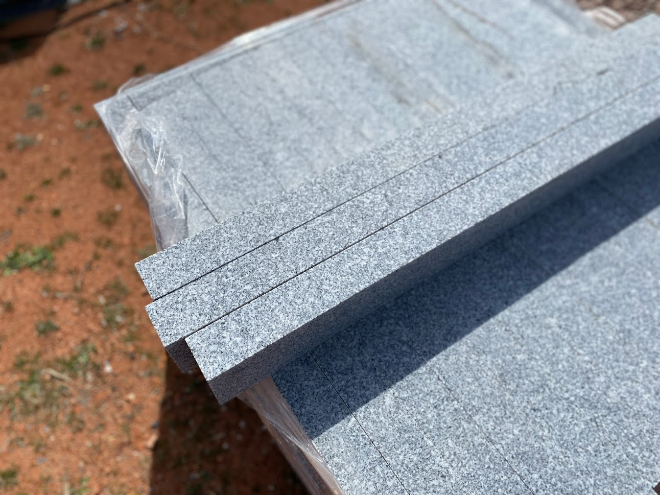 Granite border - 100x10x6 cm.