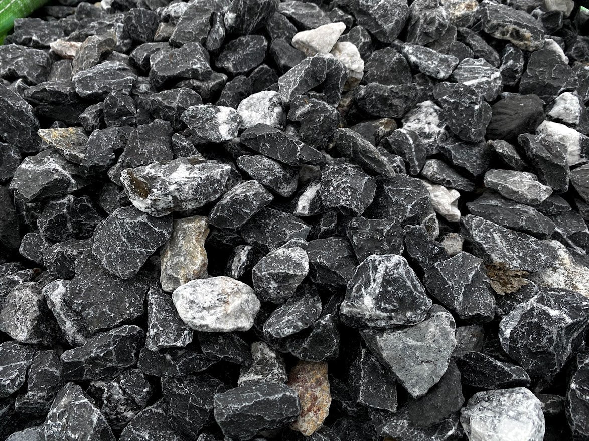 Electric black gravel